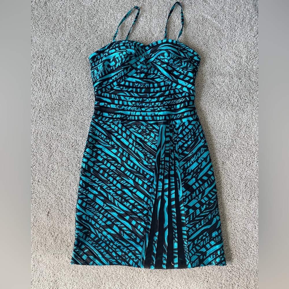 Akira dress size small